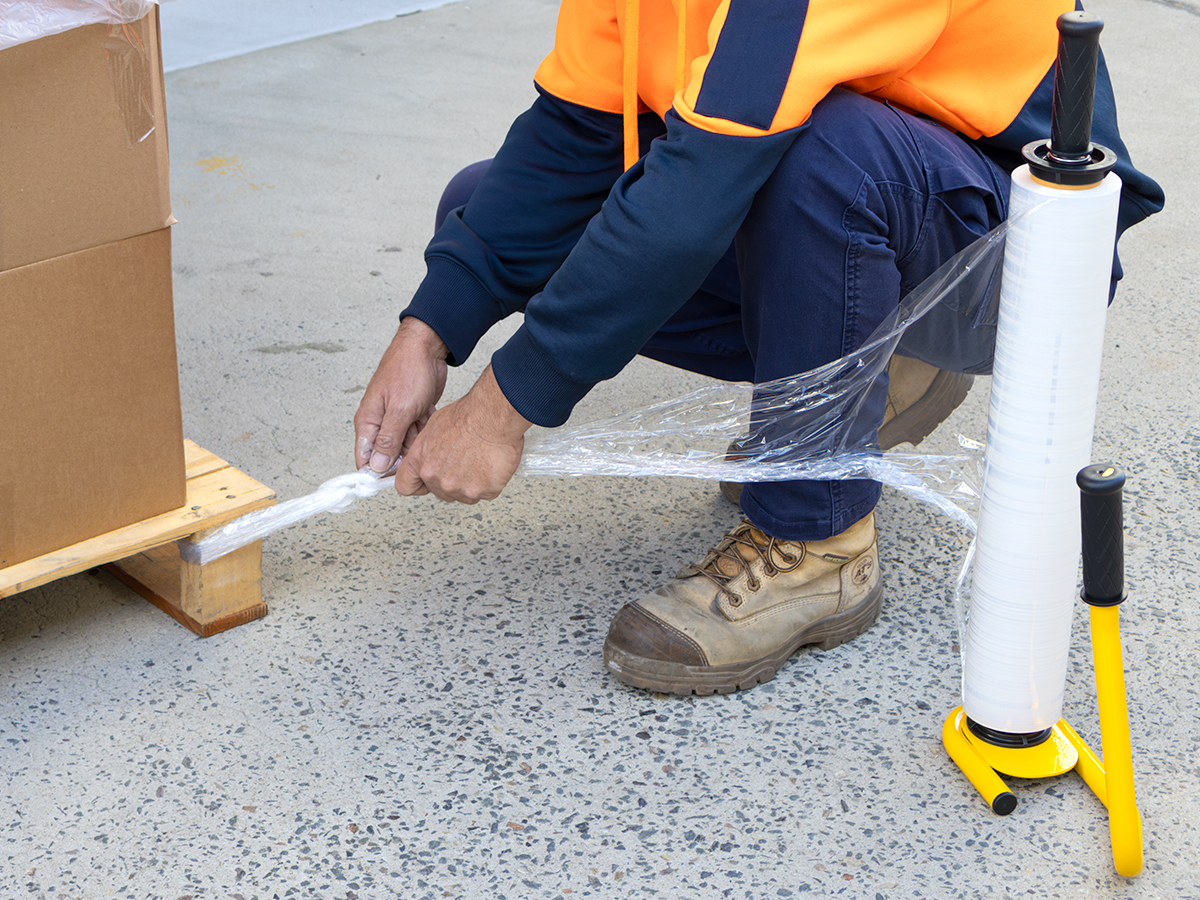 Secure the Wrap to the Pallet Base Secure the Wrap to the Pallet Base